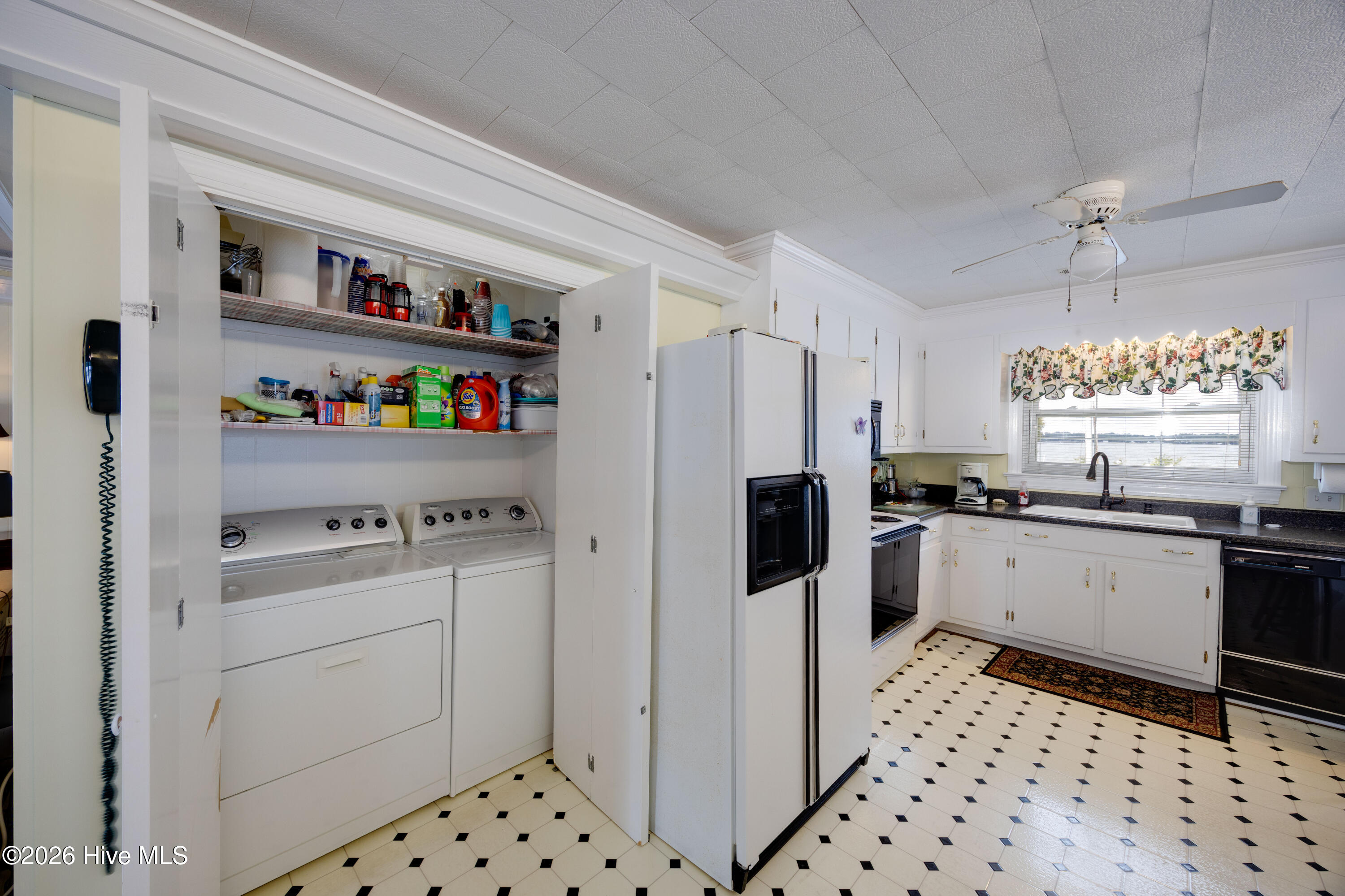 22 Oak Point Road Chocowinity, NC 27817 - Photo 9 of 52
