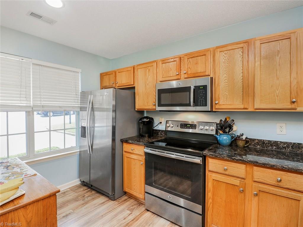 4553 Cross Ridge Lane Greensboro, NC 27410 - Photo 3 of 26