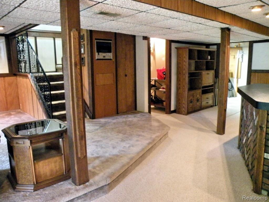 919 Golfview Court Rochester, MI 48307 - Photo 23 of 32 Lower Level