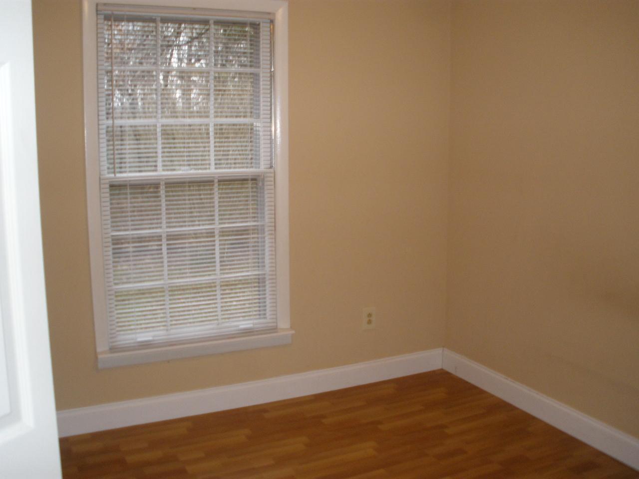 190 Hilltop Road Spring City, TN 37381 - Photo 13 of 21 Hilltop Cir 190 pics 1336
