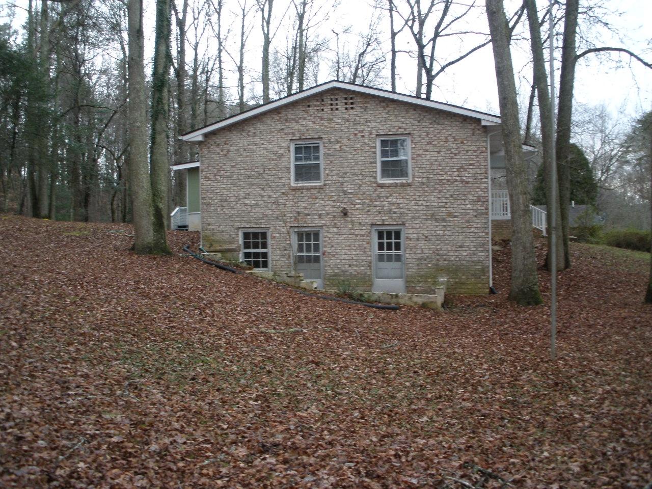 190 Hilltop Road Spring City, TN 37381 - Photo 20 of 21 Hilltop Cir 190 pics 1366