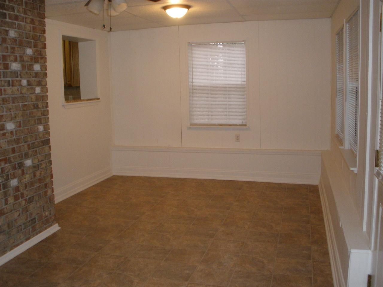 190 Hilltop Road Spring City, TN 37381 - Photo 10 of 21 Hilltop Cir 190 pics 1329