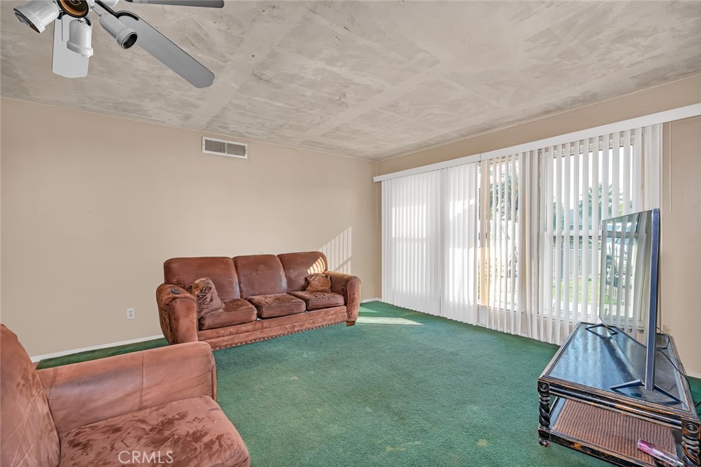 2160 3rd Street Sanger, CA 93657 - Photo 5 of 38