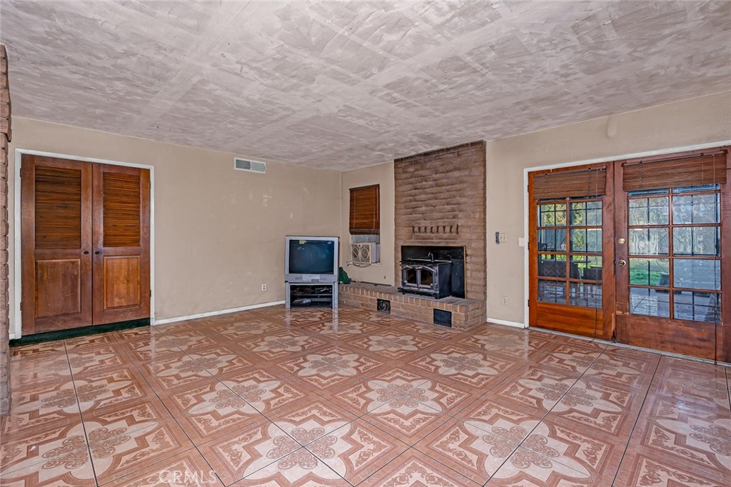 2160 3rd Street Sanger, CA 93657 - Photo 8 of 38