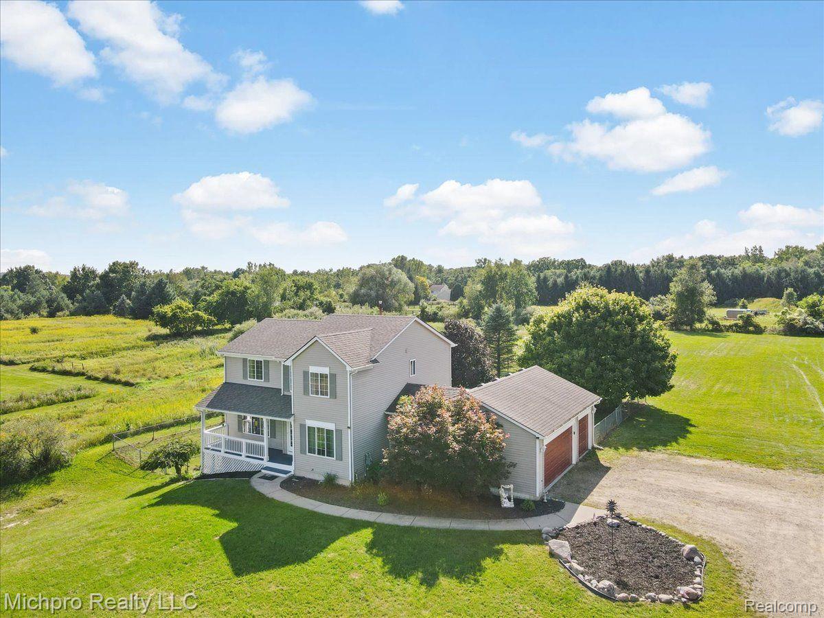672 South Hurd Road Oxford, MI 48371 - Photo 8 of 51 Gallery Image 8