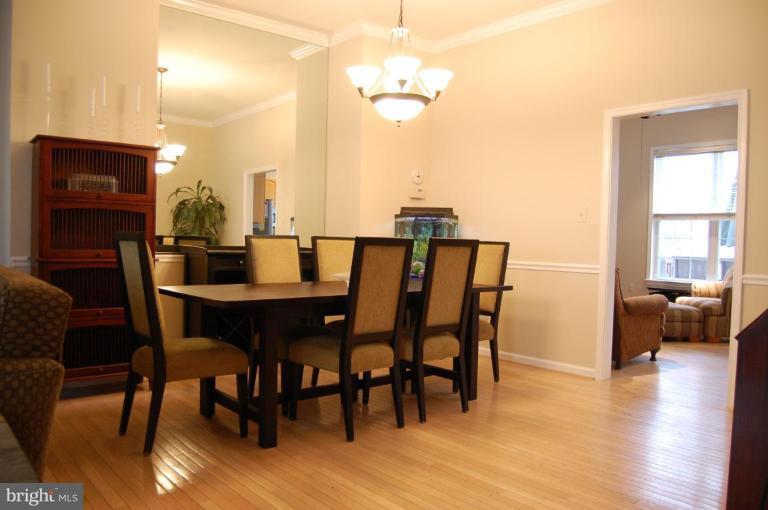 20706 Riptide Square Sterling, VA 20165 - Photo 10 of 24 Dining Area
