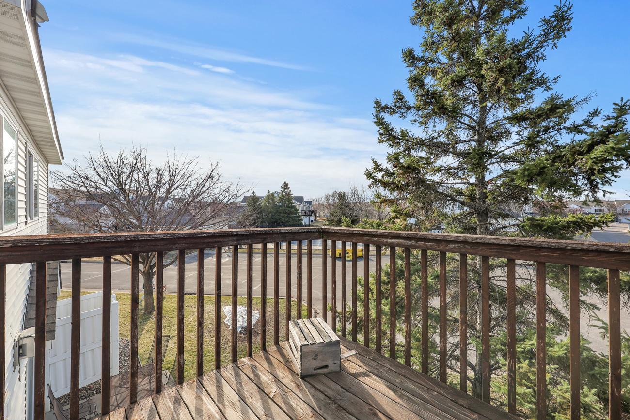 15300 Flower Way Apple Valley, MN 55124 - Photo 26 of 28