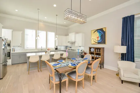 $499,000 | 2419 West Kolbe Lane, Houston, TX 77080