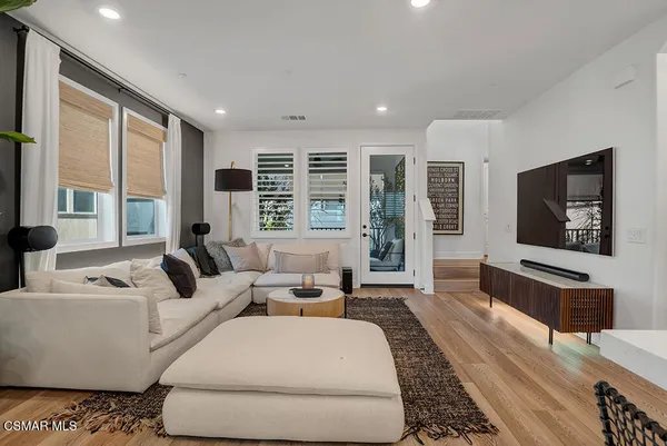 $915,000 | 3033 Tallahassee Lane, Simi Valley, CA 93065