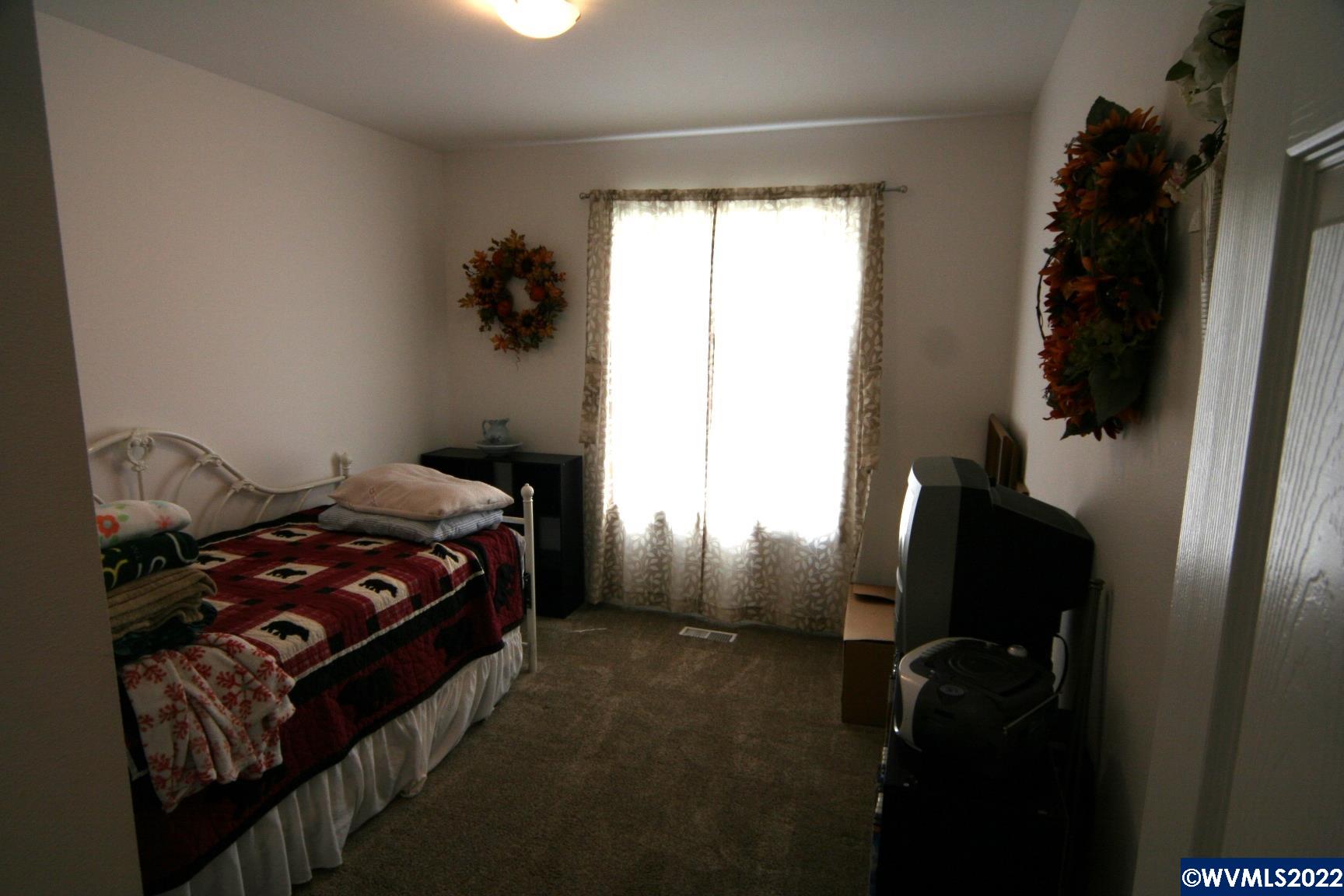 10977 Silbernagel Road Southeast Stayton, OR 97383 - Photo 14 of 36 Gallery Image 14