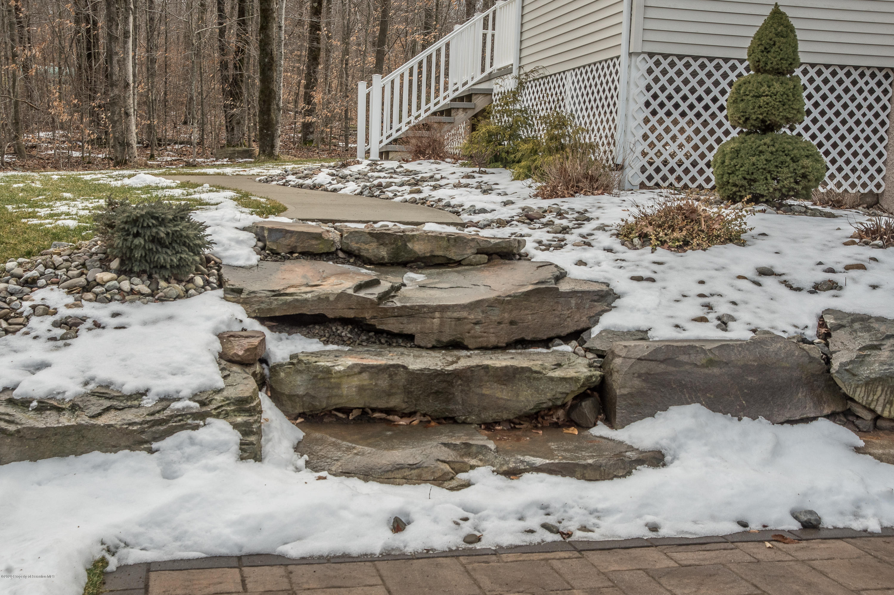 121 Highland Road Moscow, PA 18444 - Photo 84 of 93 a view of a backyard of a house