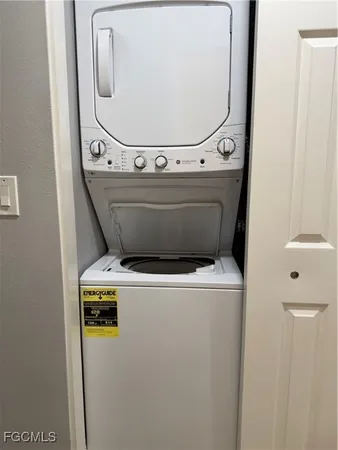 $1,650 | 6331 Royal Woods Drive, Fort Myers, FL 33908