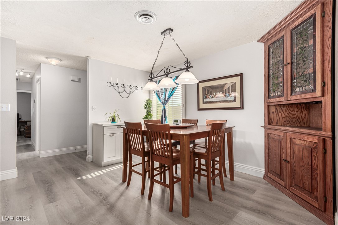 4100 Springhill Avenue Las Vegas, NV 89121 - Photo 13 of 73