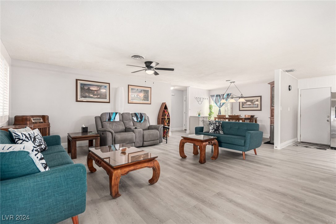 4100 Springhill Avenue Las Vegas, NV 89121 - Photo 15 of 73