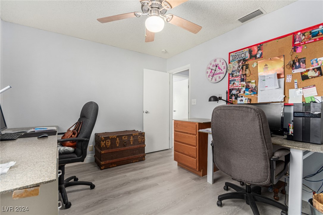 4100 Springhill Avenue Las Vegas, NV 89121 - Photo 36 of 73