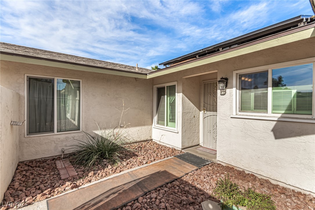 4100 Springhill Avenue Las Vegas, NV 89121 - Photo 9 of 73