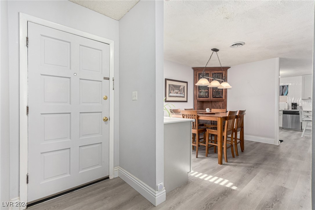 4100 Springhill Avenue Las Vegas, NV 89121 - Photo 10 of 73