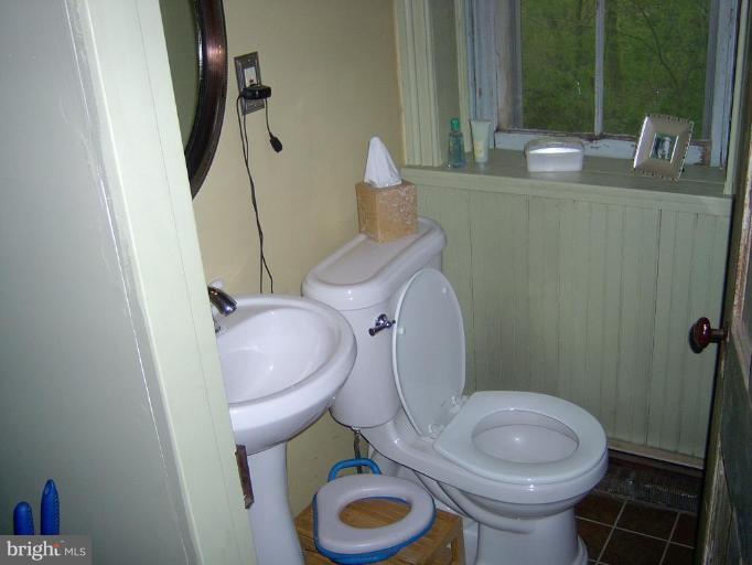 3231 Bidle Road Middletown, MD 21769 - Photo 7 of 8 Half Bath 1
