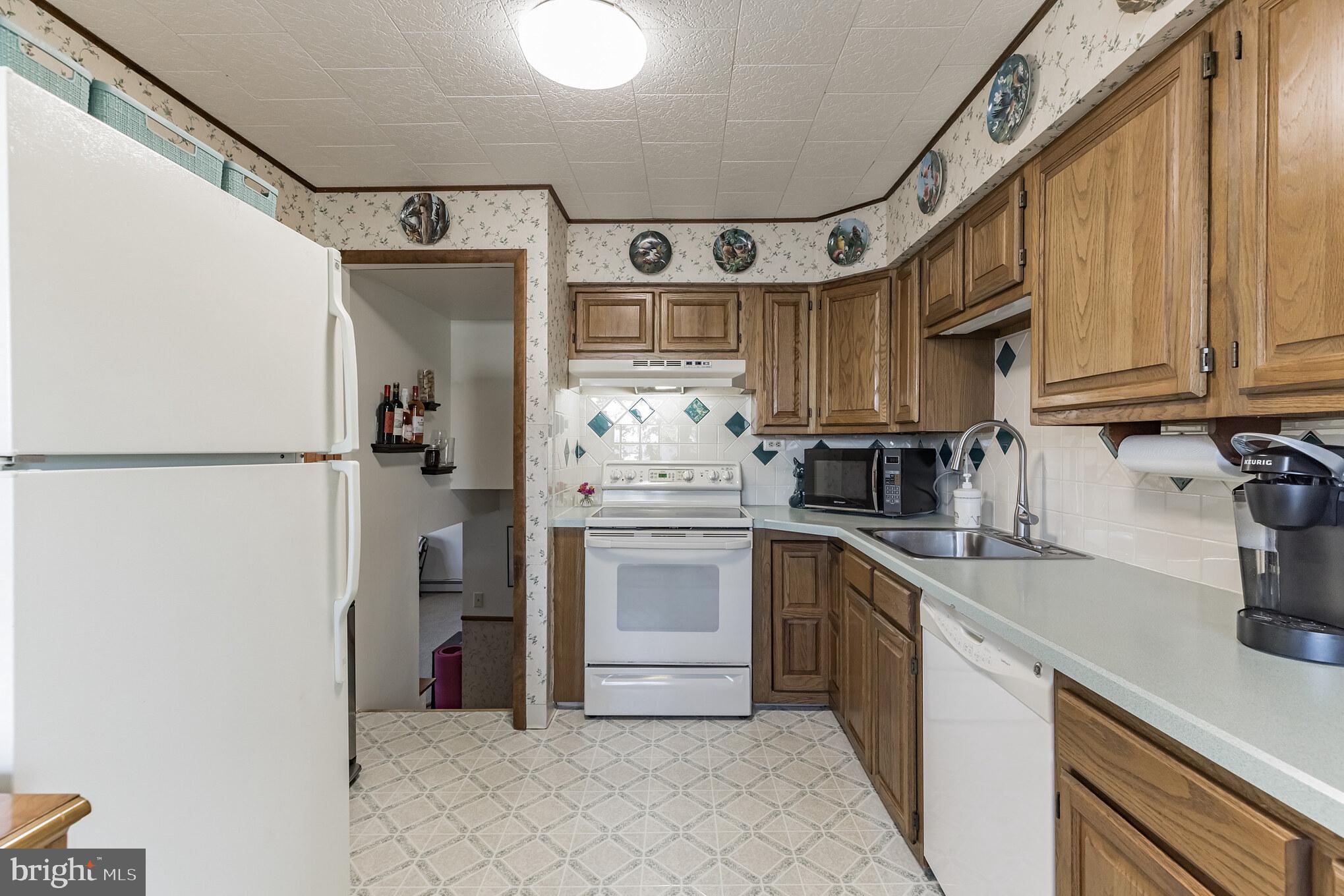 11 Alden Road Gibbsboro, NJ 08026 - Photo 10 of 40 Gallery Image 10