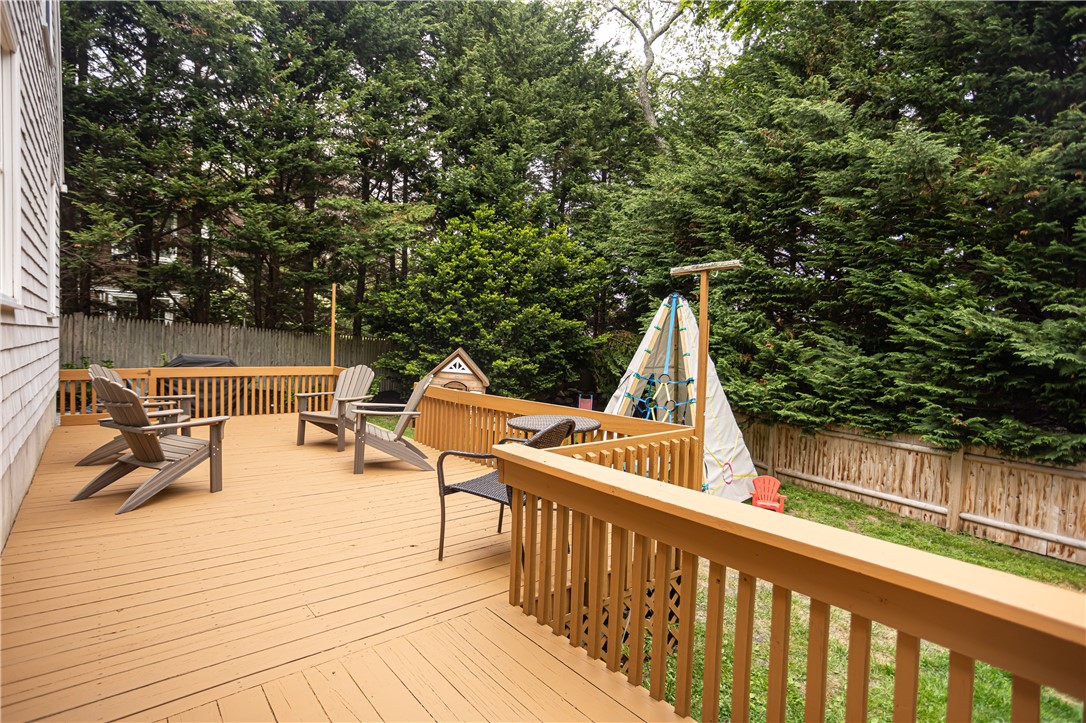 30 Standish Road Jamestown, RI 02835 - Photo 40 of 45