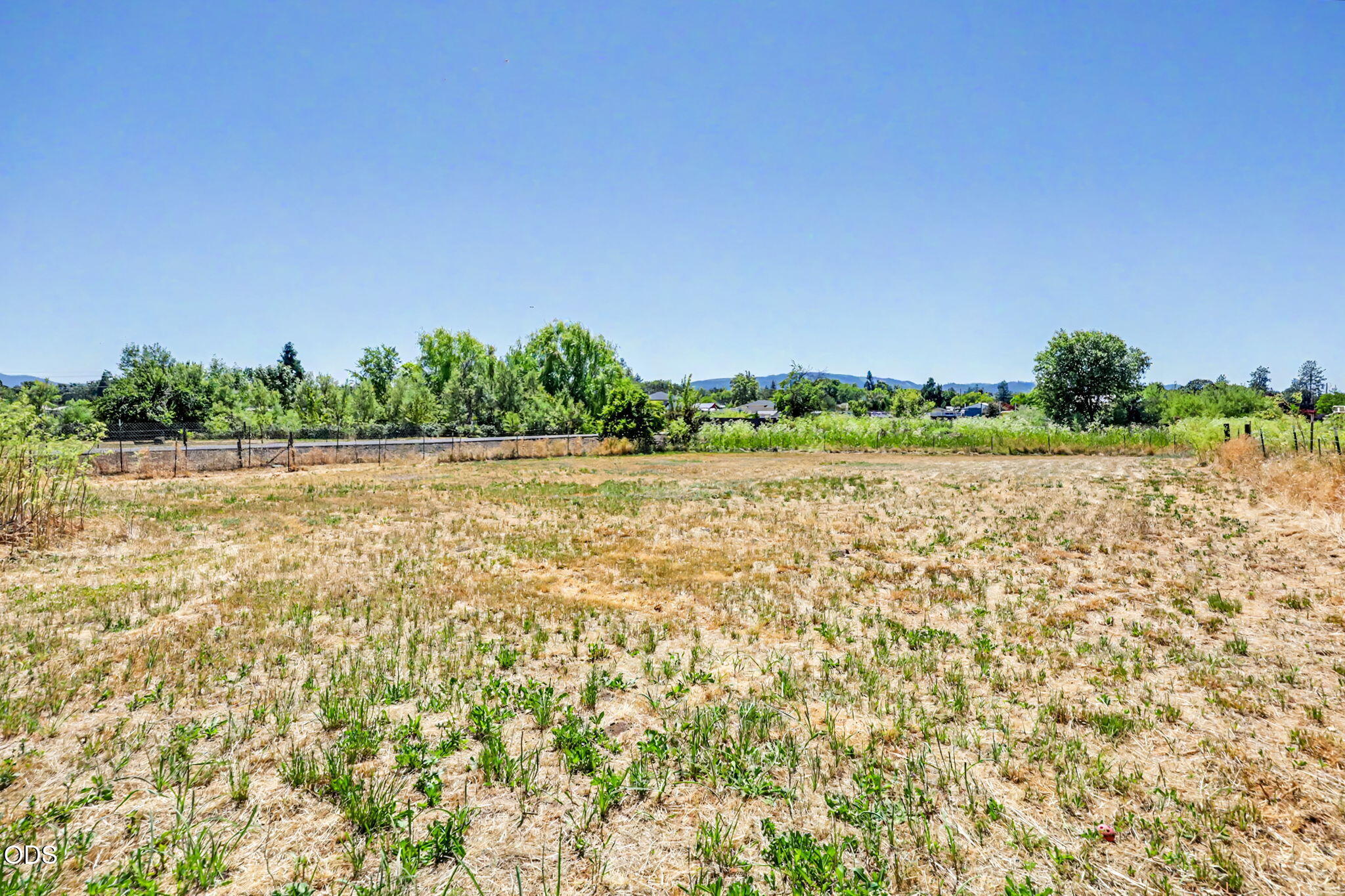 5595 Table Rock Road Central Point, OR 97502 - Photo 5 of 43