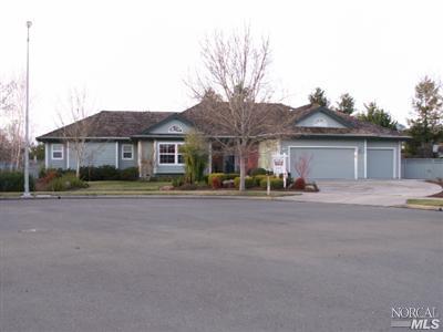 2583 Greenvale Lane Santa Rosa, CA 95401 - Photo 5 of 11 Gallery Image 5