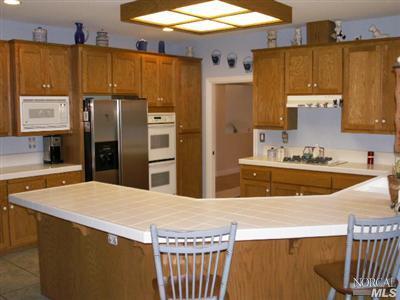 2583 Greenvale Lane Santa Rosa, CA 95401 - Photo 7 of 11 Gallery Image 7