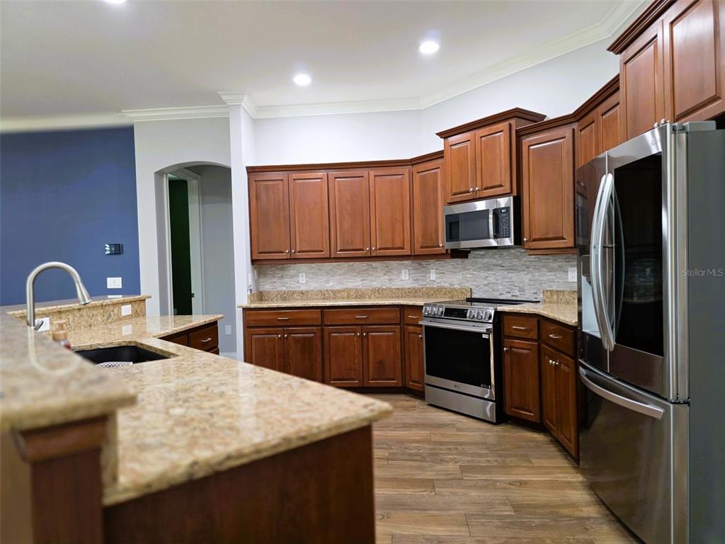 5629 Hillside Landings Road Lakeland, FL 33810 - Photo 13 of 40
