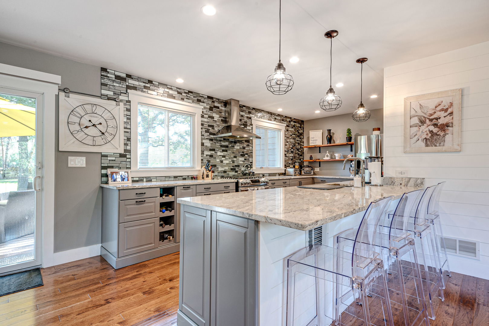 1404 Berwyn Street Spring Grove, IL 60081 - Photo 11 of 35 Gallery Image 11