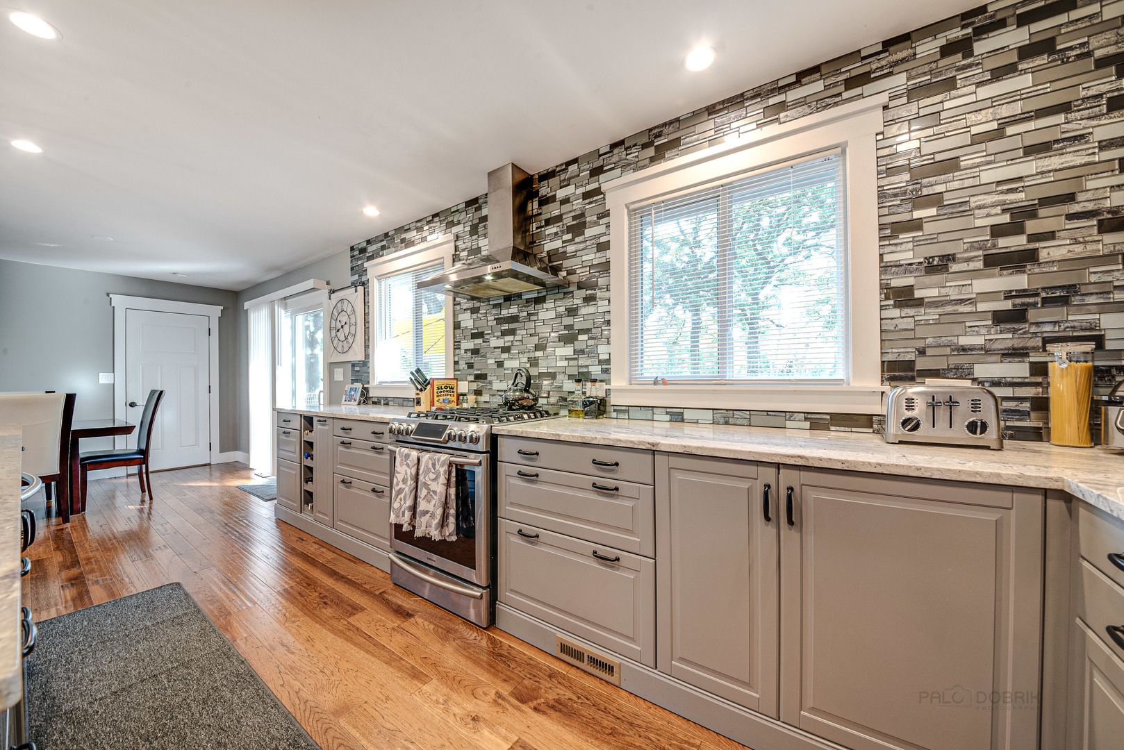 1404 Berwyn Street Spring Grove, IL 60081 - Photo 13 of 35 Gallery Image 13