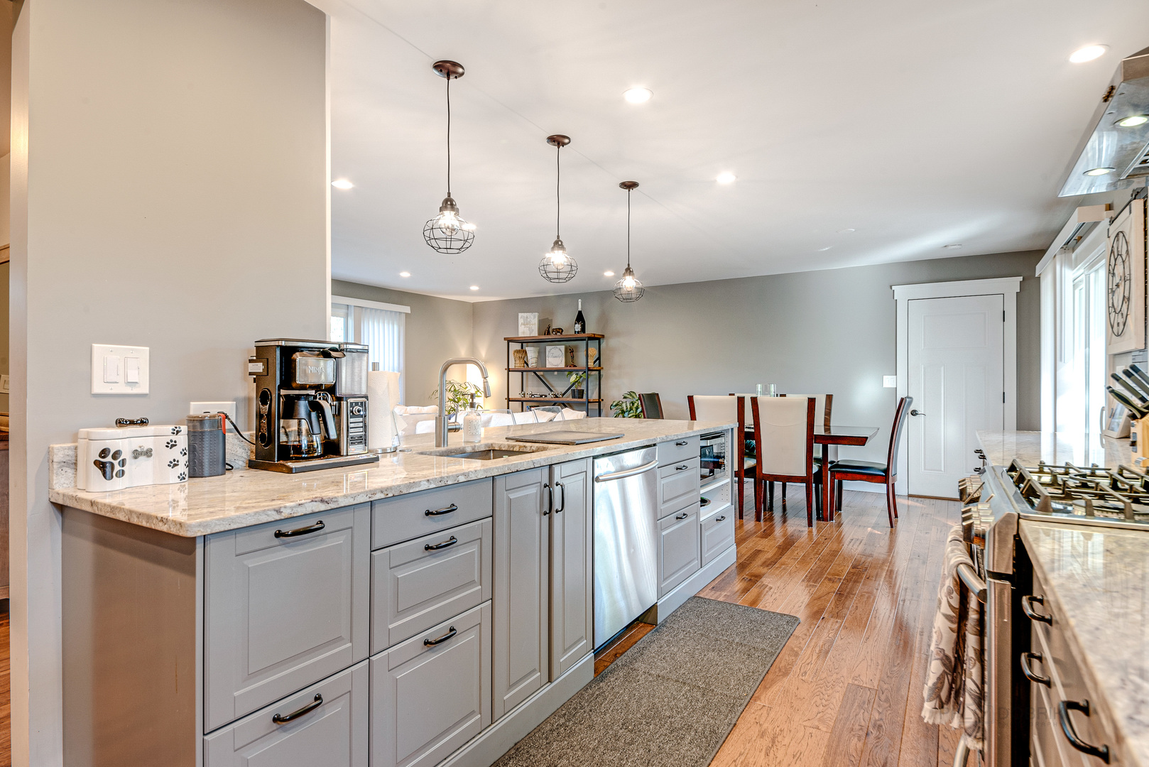1404 Berwyn Street Spring Grove, IL 60081 - Photo 14 of 35 Gallery Image 14