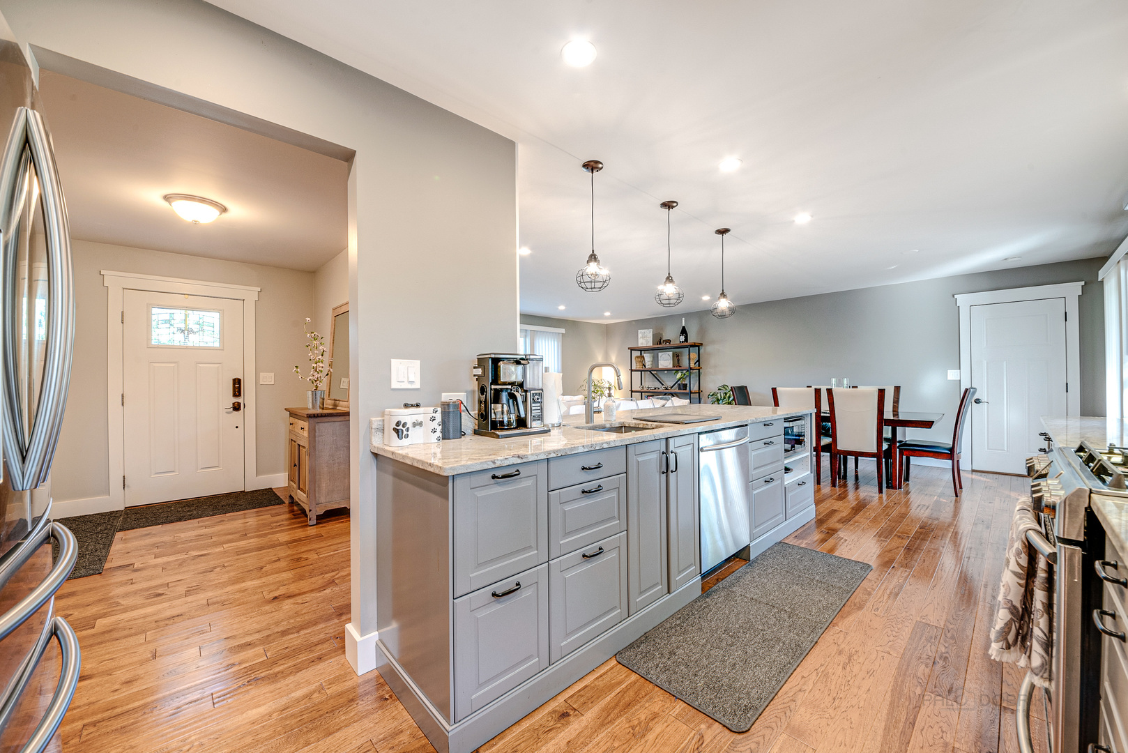 1404 Berwyn Street Spring Grove, IL 60081 - Photo 15 of 35 Gallery Image 15