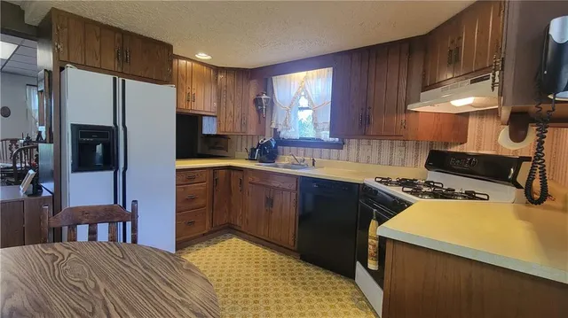 $139,900 | 116 Hilltop Avenue, Acosta, PA 15520