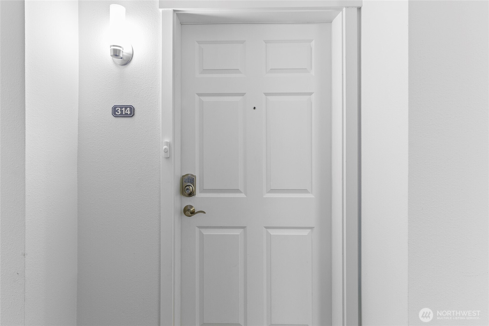 300 High School Road Northeast, Unit 314 Bainbridge Island, WA 98110 - Photo 5 of 36 a bathroom with a shower