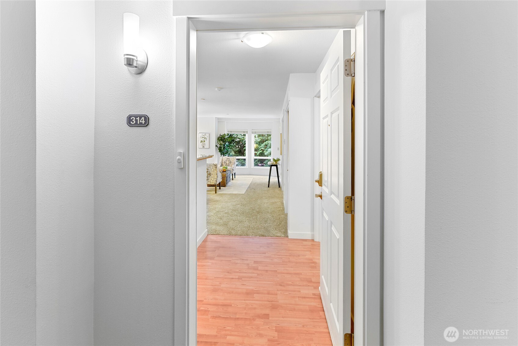 300 High School Road Northeast, Unit 314 Bainbridge Island, WA 98110 - Photo 6 of 36