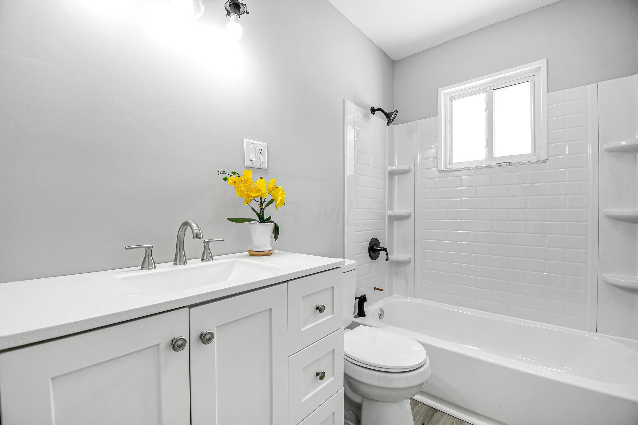 1637 Courtright Road Columbus, OH 43227 - Photo 18 of 33 Main full bathroom remodeled