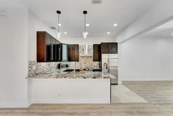 $3,300 | 406 Northwest 25th Avenue, Boynton Beach, FL 33426