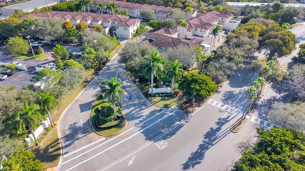 $3,300 | 406 Northwest 25th Avenue, Boynton Beach, FL 33426