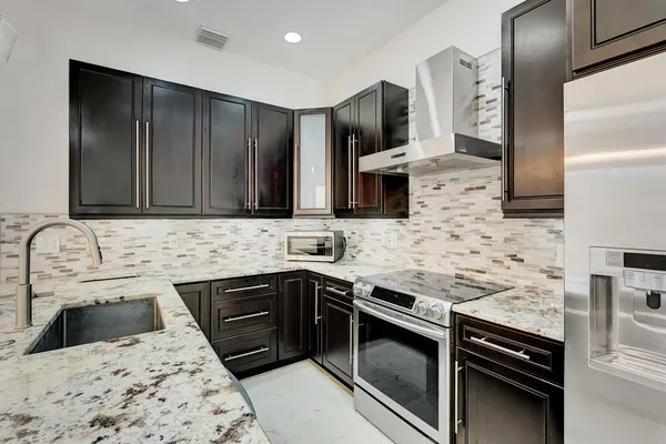 $3,300 | 406 Northwest 25th Avenue, Boynton Beach, FL 33426