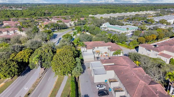 $3,300 | 406 Northwest 25th Avenue, Boynton Beach, FL 33426