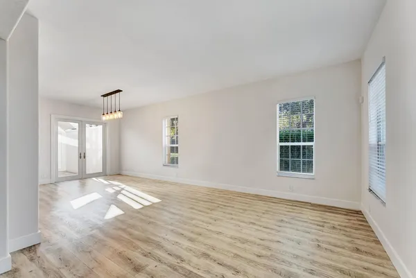 $3,300 | 406 Northwest 25th Avenue, Boynton Beach, FL 33426