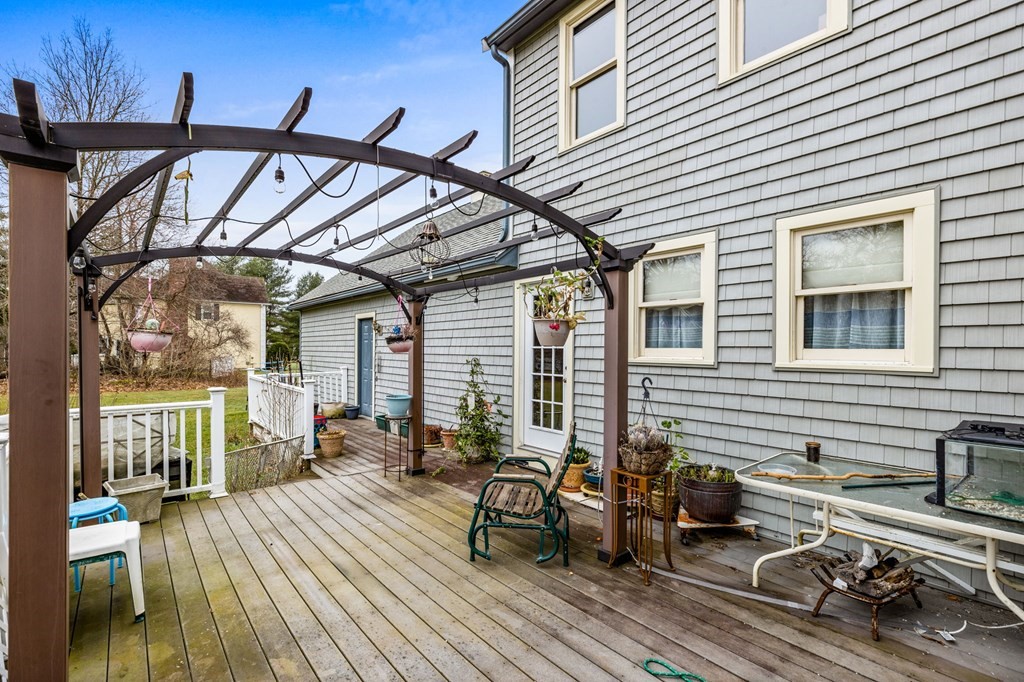 94 Setterland Farm Road Hanover, MA 02339 - Photo 29 of 33