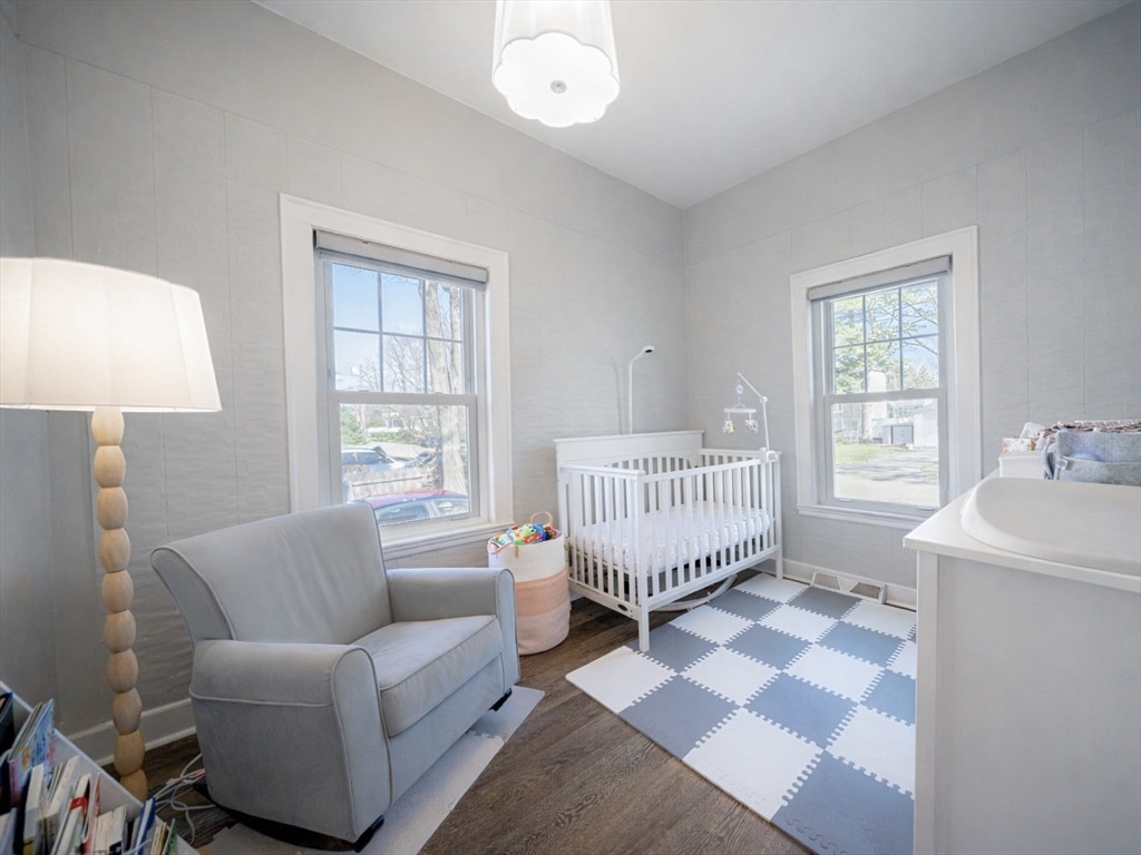 10 Guild Road Saugus, MA 01906 - Photo 19 of 32 a living room with furniture and a window