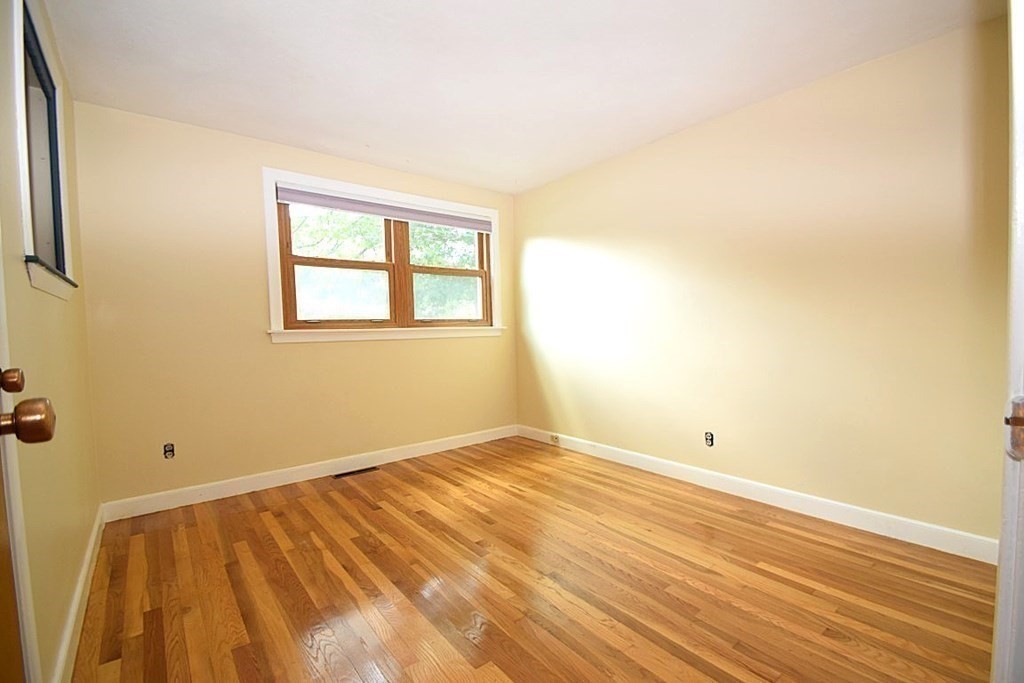 2 Jeanne Road Randolph, MA 02368 - Photo 16 of 22 Gallery Image 16