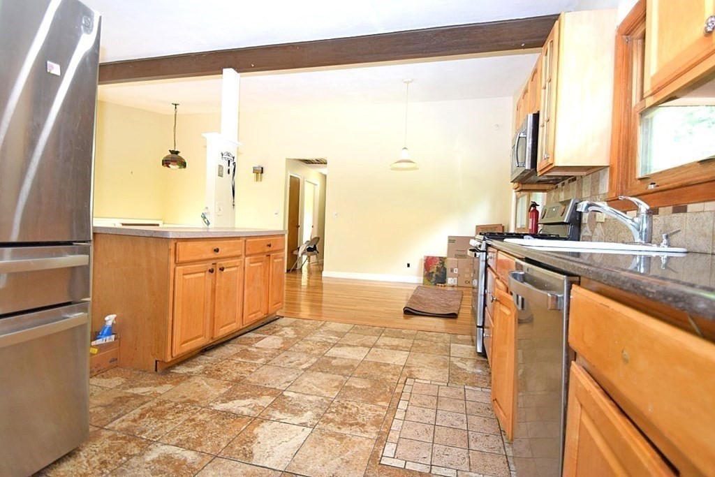 2 Jeanne Road Randolph, MA 02368 - Photo 4 of 22 Gallery Image 4