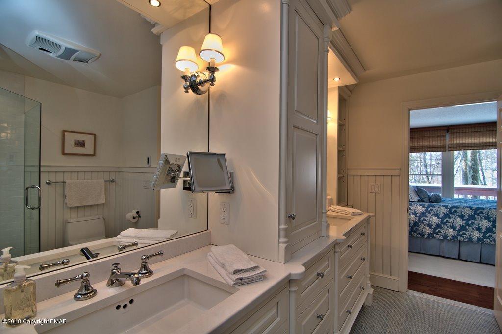 119 Creekside Road Canadensis, PA 18325 - Photo 41 of 76 Master Bath View 5