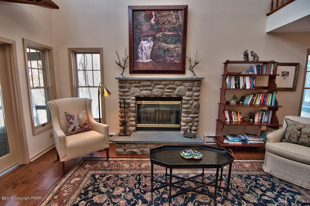 119 Creekside Road Canadensis, PA 18325 - Photo 8 of 76 Living Room View 3