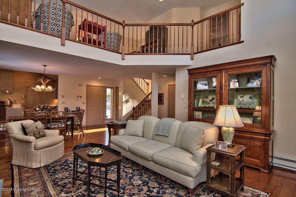 119 Creekside Road Canadensis, PA 18325 - Photo 10 of 76 Living Room View 6