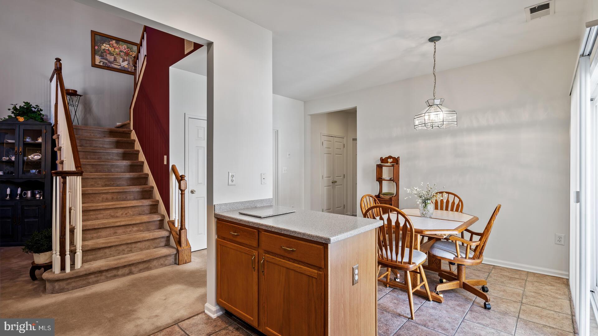8 Fallview Court Hamilton, NJ 08690 - Photo 13 of 33 Gallery Image 13