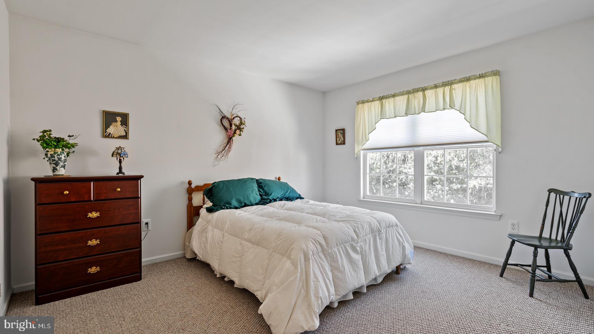 8 Fallview Court Hamilton, NJ 08690 - Photo 24 of 33 Gallery Image 24